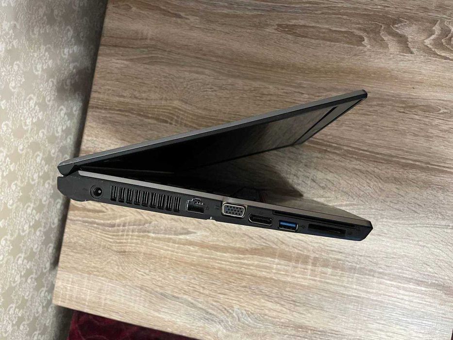 Fujitsu Lifebook E744 i5-4210M RAM-0 HDD-0 | HD+ LTE без АКБ і кришок