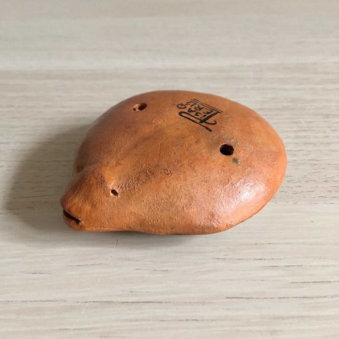 Ocarina antiga em barro do Perú