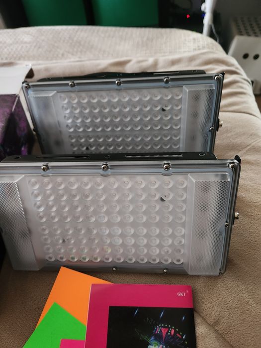 Luz negra glow in the dark