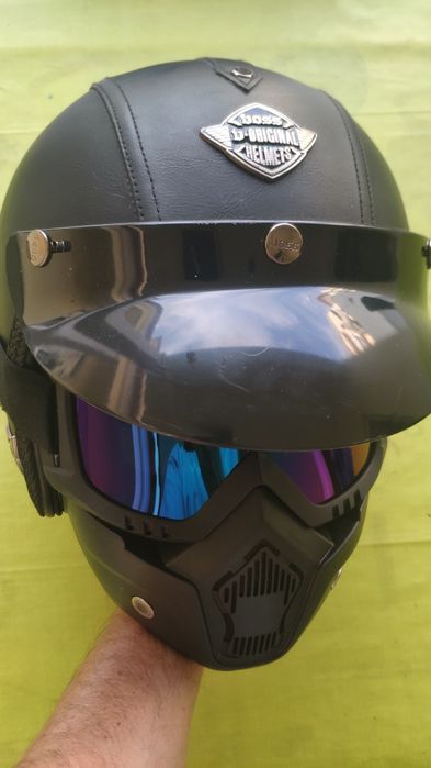 Capacete L (como Novo)