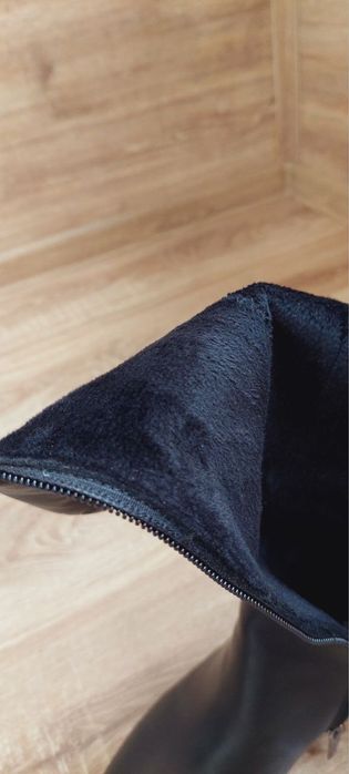 Осінні чоботи з натуральної шкіри welfare 38 розмір, стан новий