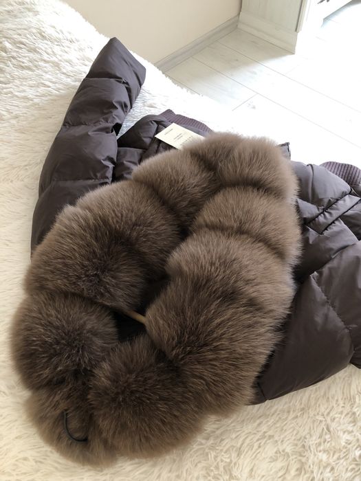 Пуховик, куртка, пуфер з песцем.