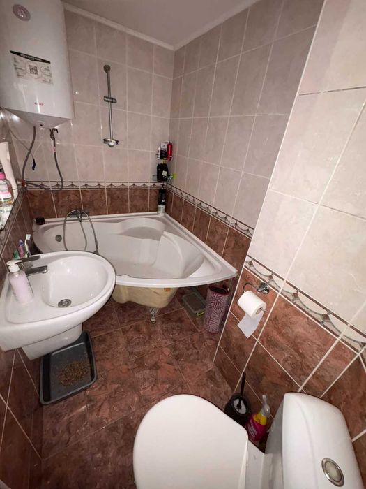 Продам 3-х комнатную видовую, крупногабаритную квартиру .