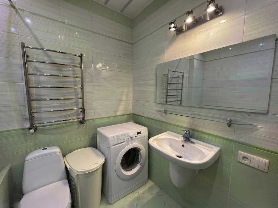 Продаж 3к квартири 90м². ДВОРІВНЕВА. З МЕБЛЯМИ та ТЕХНІКОЮ. ID:842