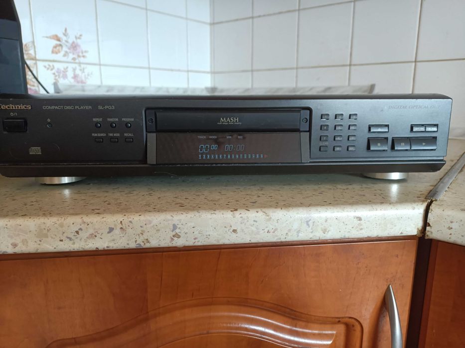 CD technics SL-PG3
