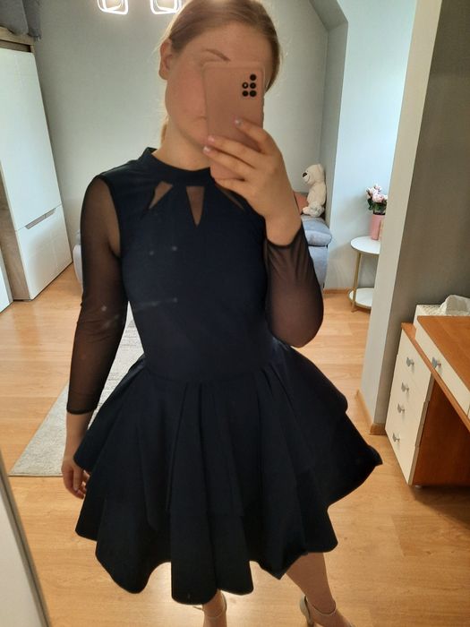 Krótka sukienka balowa