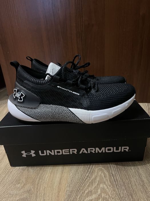 Кросівки Under Armour