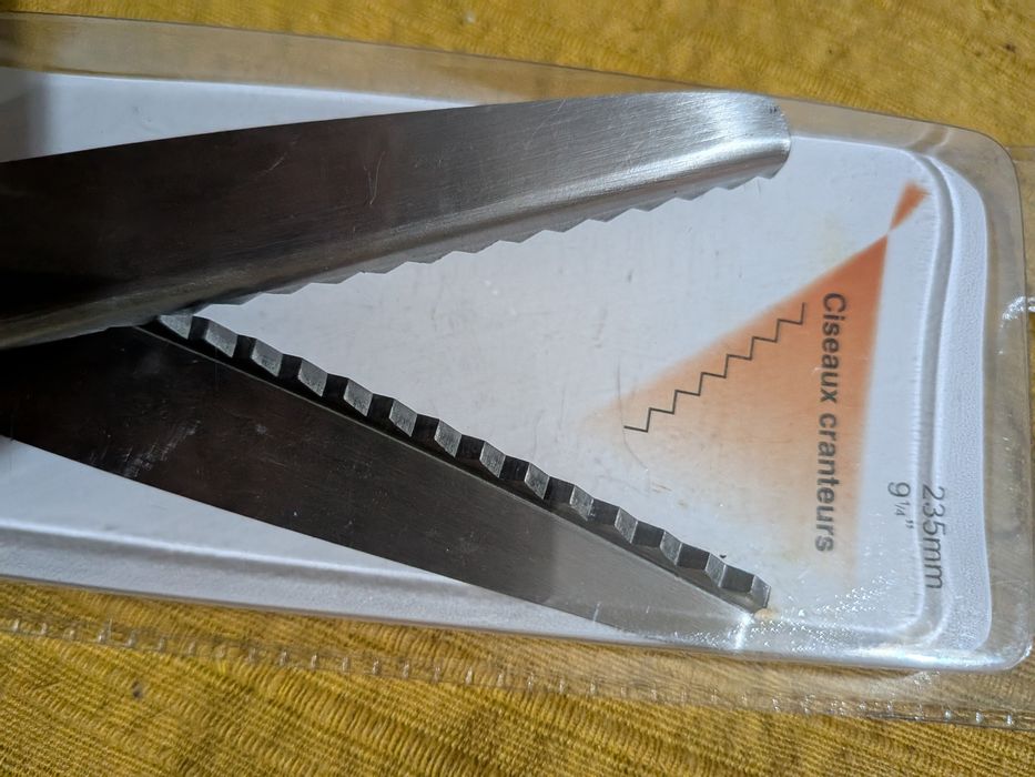 Tesoura de costura Zig zag