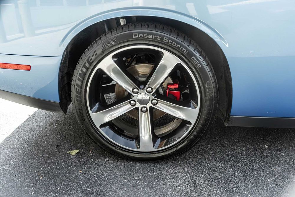 Dodge Challenger      2017