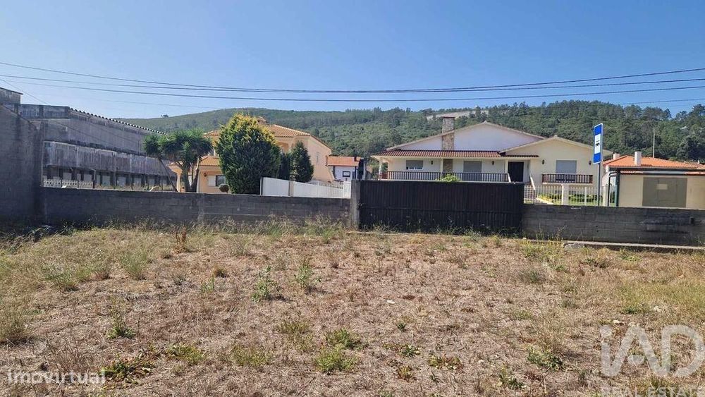 Terreno em Porto de Mós - São João Baptista e São Pedro de 4280,00 m2
