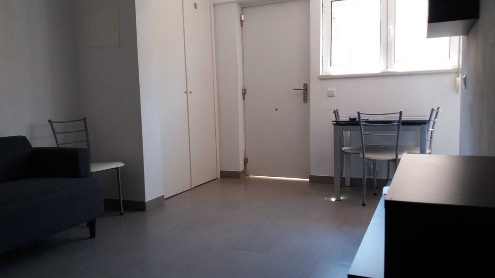 arrenda-se apartamento T1 mobilado no bairro Norton de Matos