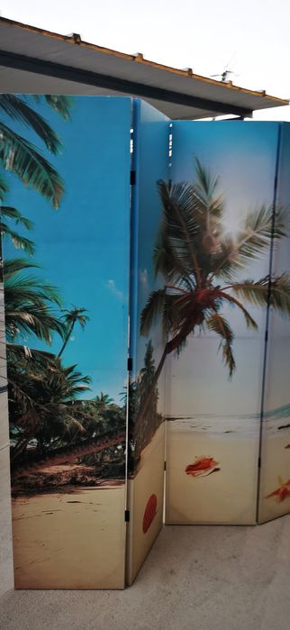 Biombo com duplo cenário