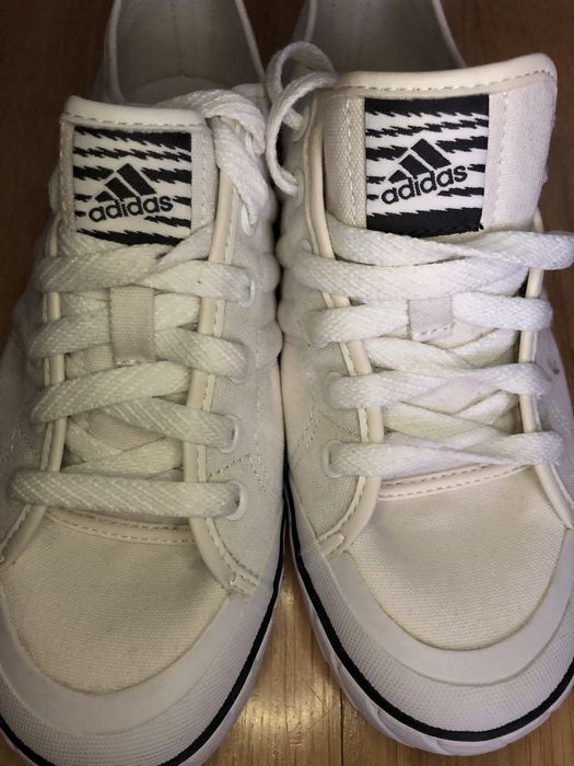 Adidas buty LYV  029001 off white 37,5  Buty sportowe unisex  Nowe  ma