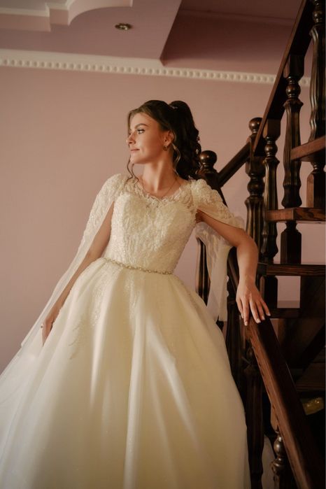 Весільна сукня  від бренду  MERCY