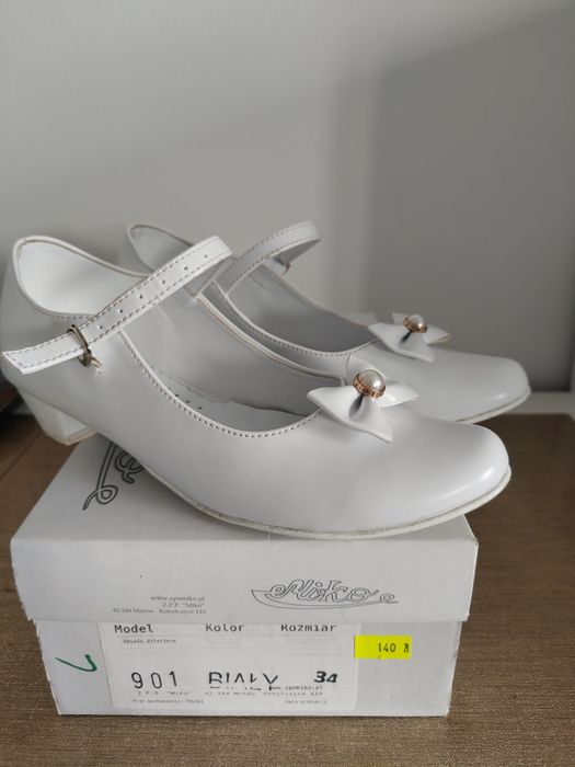 Buty komunijne 34r