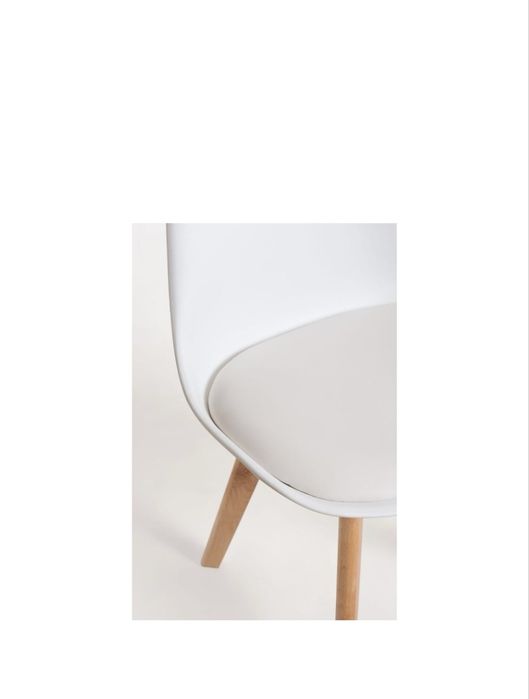 Conjunto mesa e 6 cadeiras brancas