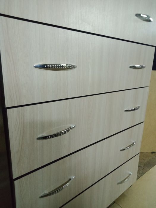 Новый красивый вместительный