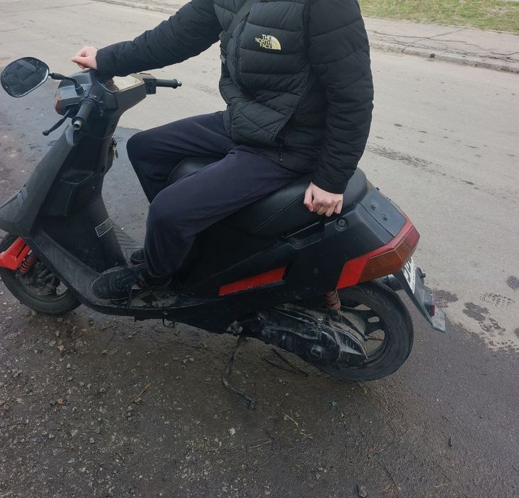 Продам мопед Suzuki Adress 50