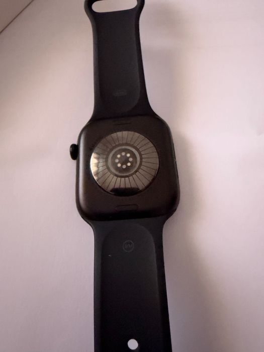 Apple Watch 12 46mm  GPS black