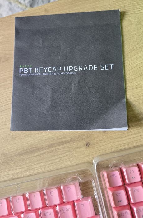Razer PBT Keycap Upgrade Set Quartz Pink - klawisze do klawiatury NOWE
