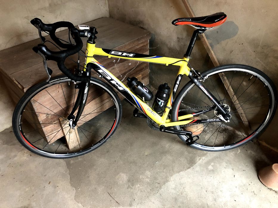 Bicicleta estrada BH