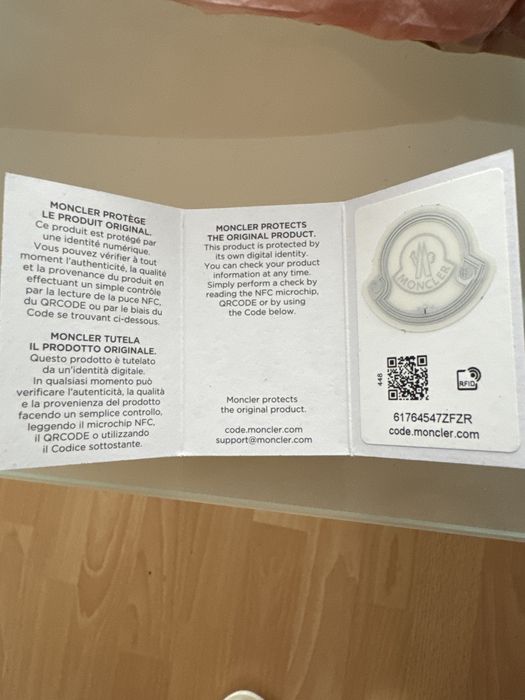 Moncler etui, pokrowiec, futerał