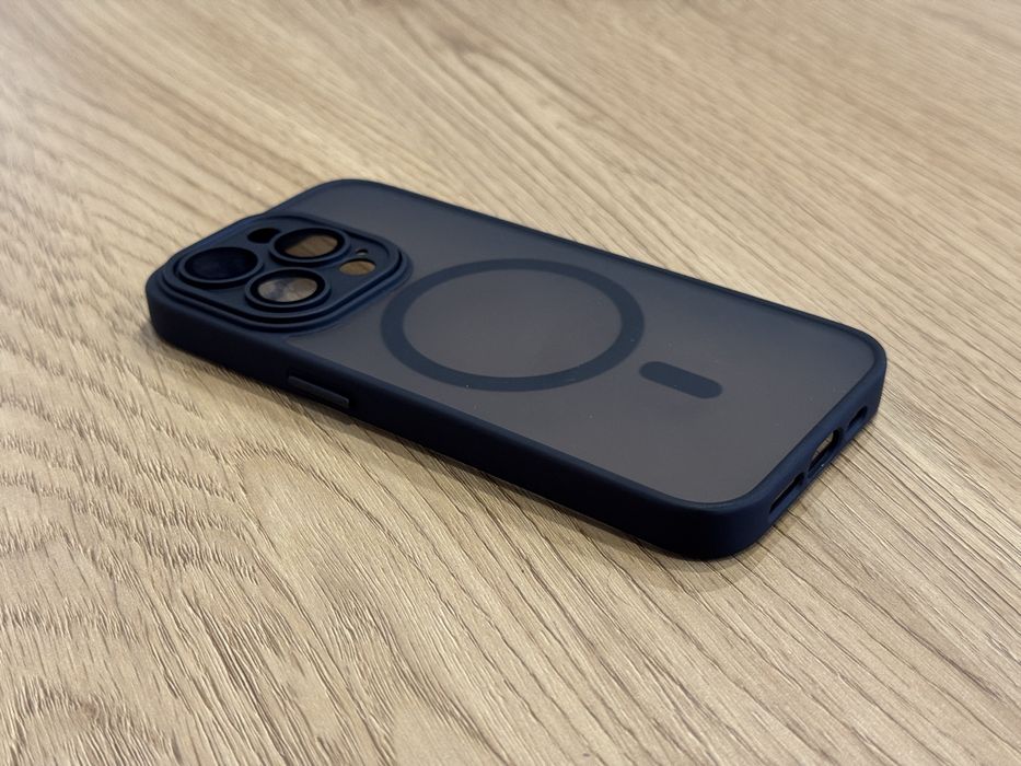 Чохол Unit MagSafe для Apple iPhone 15 Pro Black