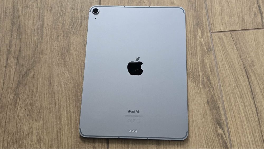 Tablet Apple iPad Air 11" M2 Cellular STAN BDB - Space Gray - OKAZJA