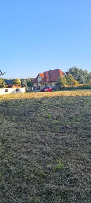 Działka z warunkami zabudowy i drogą dojazdową