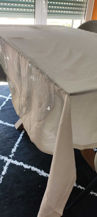 Toalhas de mesa/ colcha em linho e renda
