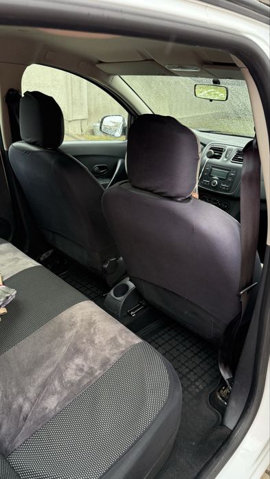 Renault Sandero 2013