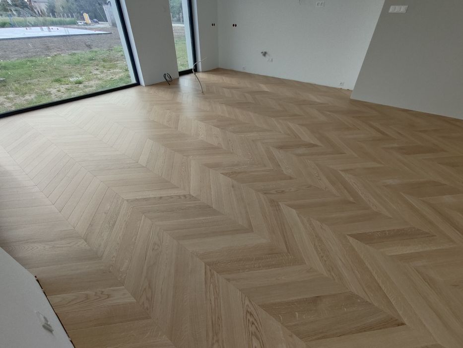 Parkiet deska podłogowa jodełka francuska  deska dąb