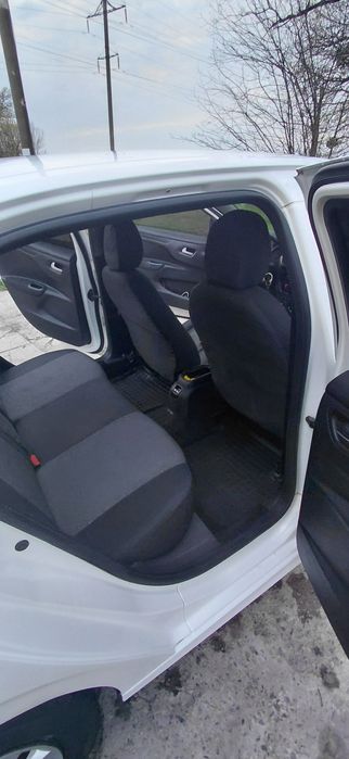 Продам автомобіль,,Peugeot 301 1.2 бензин 2013 рік,,