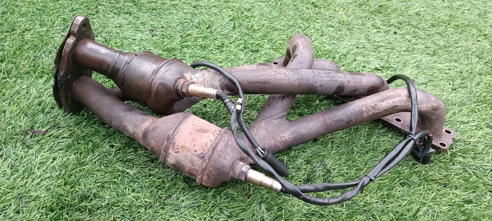 Coletor de escape bmw E46 para motor n47b20a com as sondas incluídas