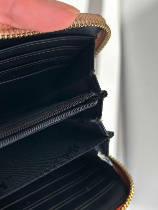 Жіночий гаманець Tommy Hilfiger оригінал (вживаний з дефектами)