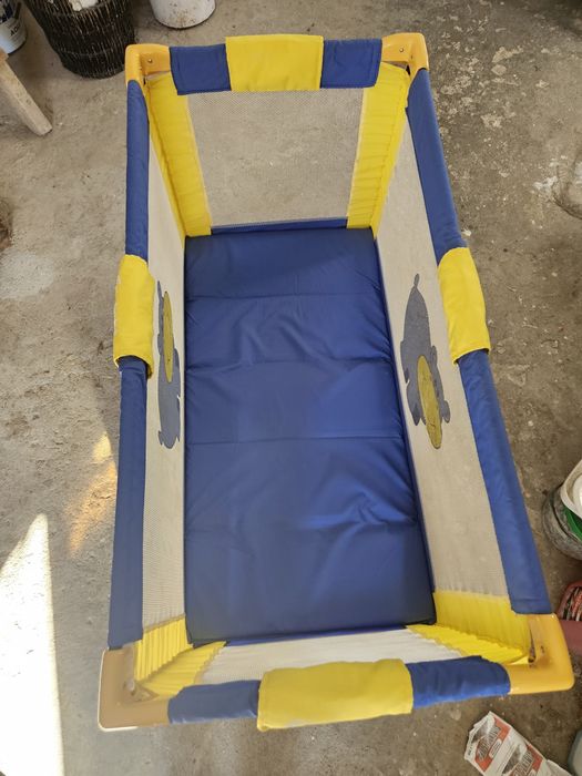 Cama portátil de criança