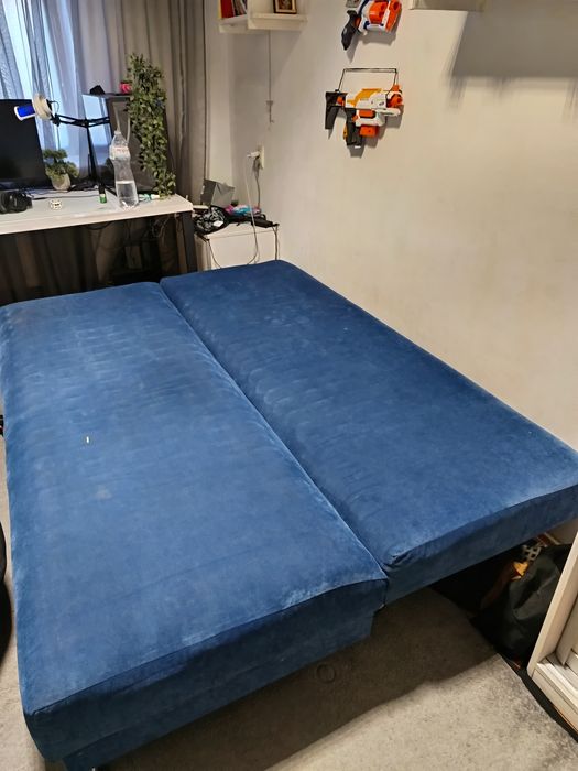 Диван розкладний з подушками