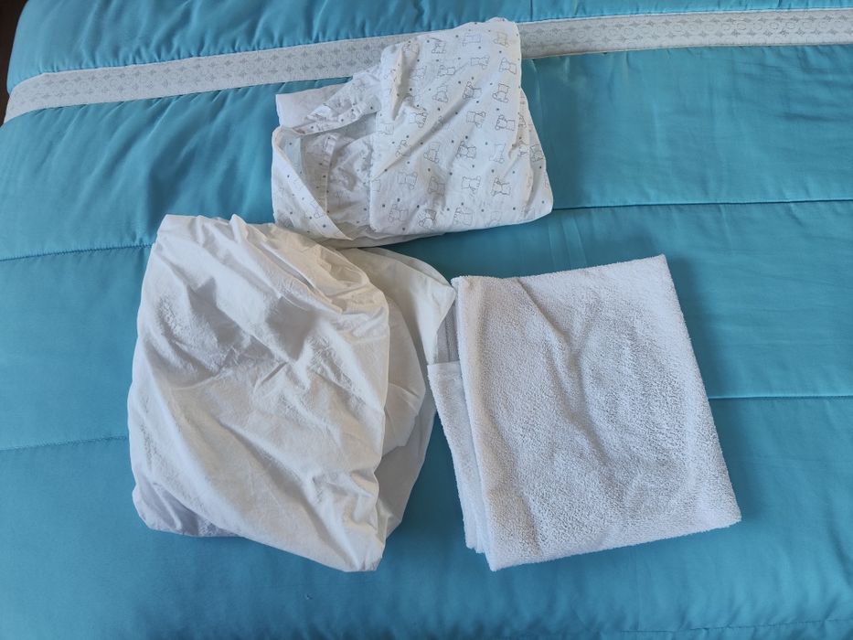 Berço next2me Chicco com lençóis