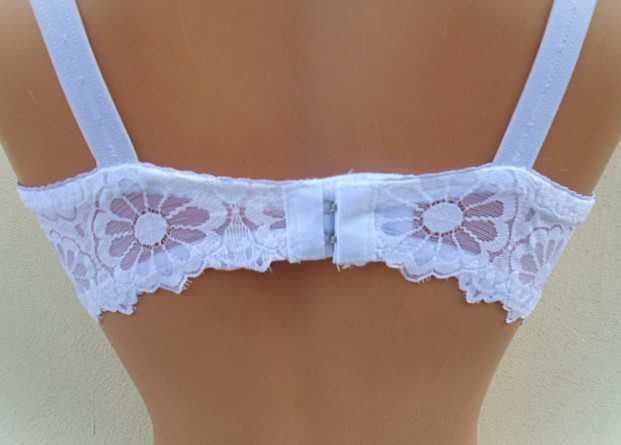 wygodny koronkowy biustonosz  100E  biały  miękki   na fiszbinach