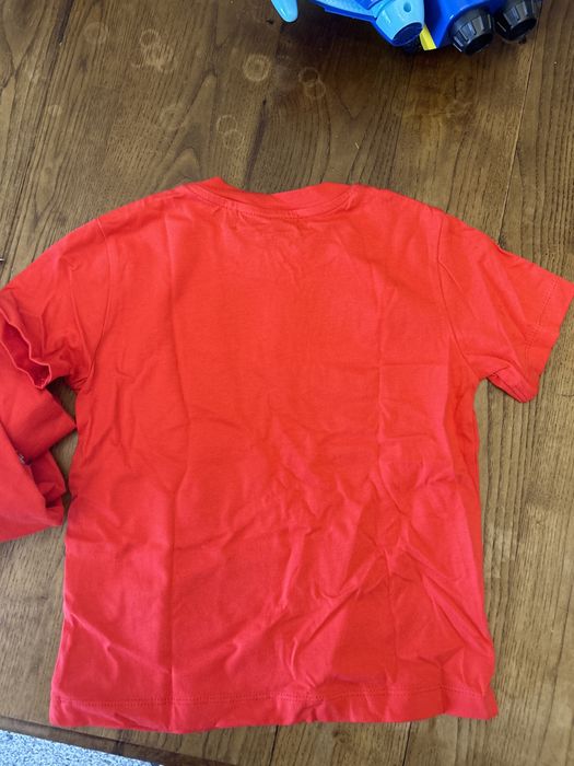 NOVA Tshirt Agatha Ruiz de la Prada para 3 ou 4 ou 10 anos etiqueta