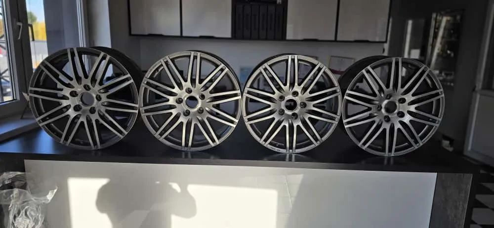 AUDI Q7 / CAYENNE - ALUFELGI PO PEŁNEJ RENOWACJI 5X130, 20" NOWE - GRAFITOWE Z POLEROWANYM BRZEGIEM / PERFEKCYJNE !!
