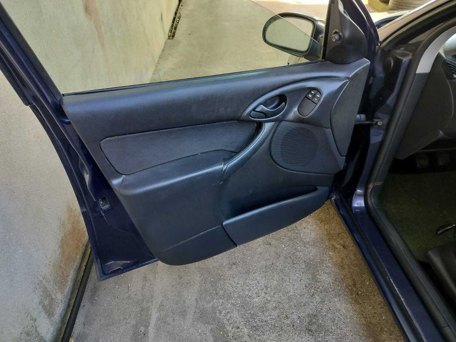 Ford Focus SW 1.4 16v - 2002