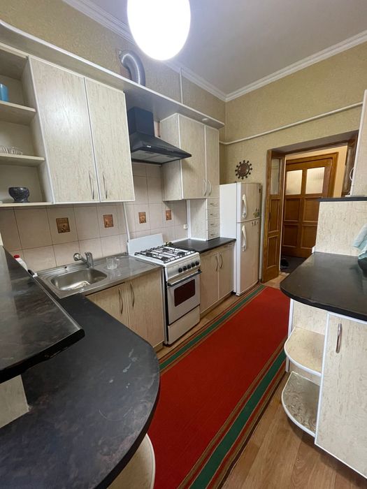 Здаю  2к квартиру на Соборній