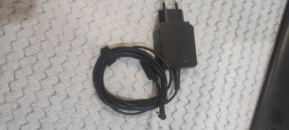 Asus Eee PC X-101CH+ssd