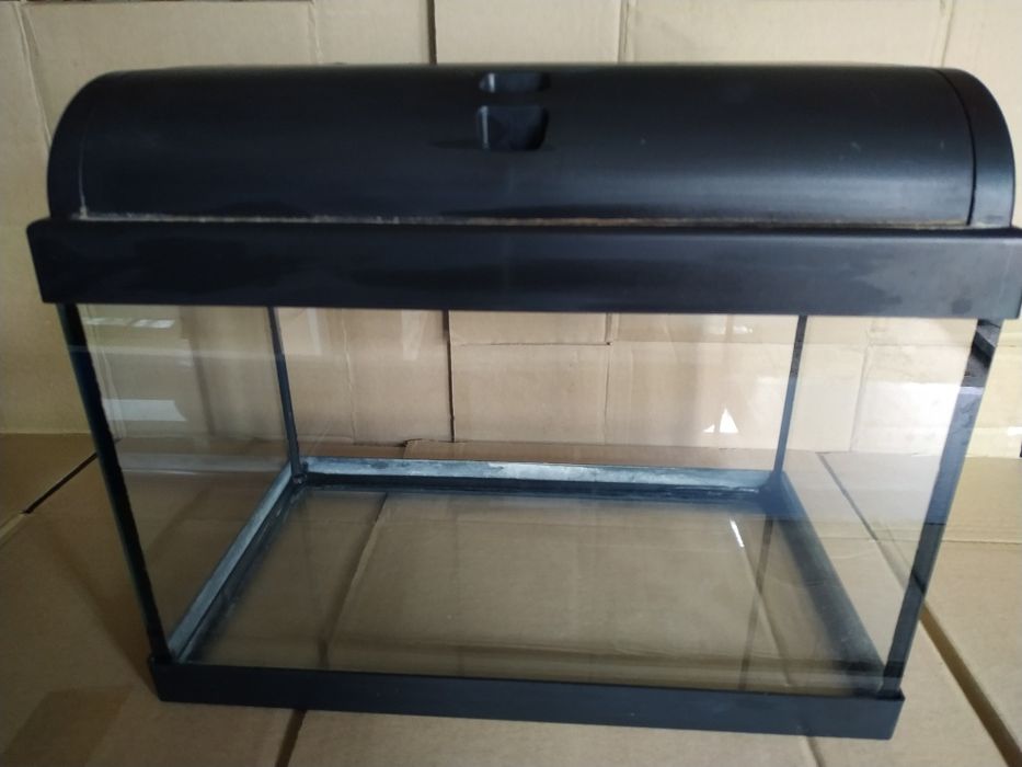 Продам акваріум з фільтром