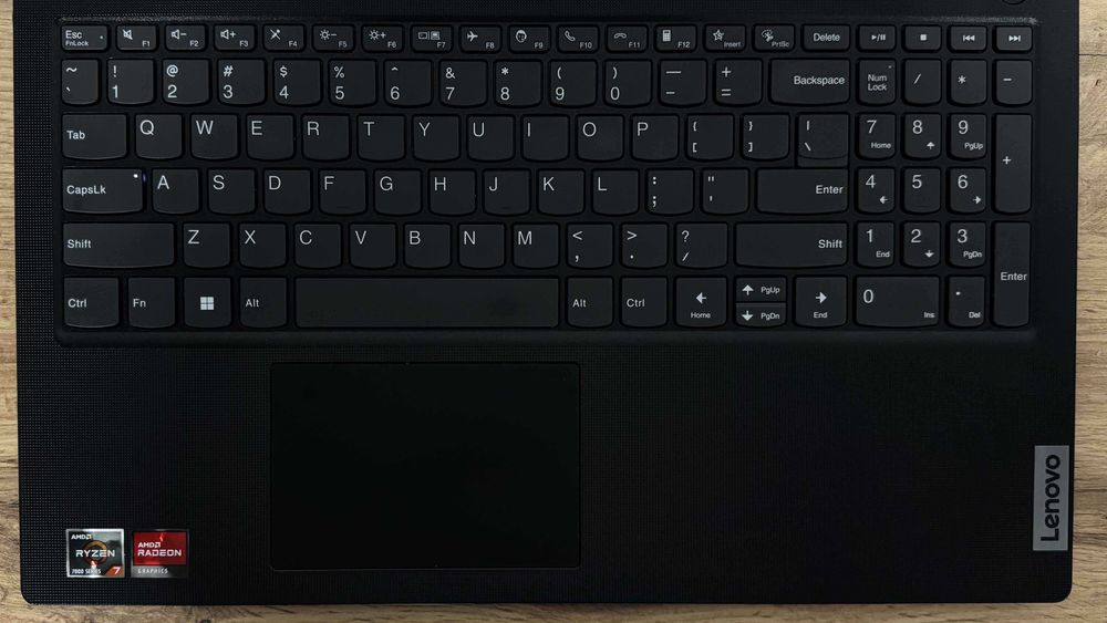 Lenovo V15 G4 – 15.6" Ryzen 7 7730u, 40GB RAM, 1TB SSD