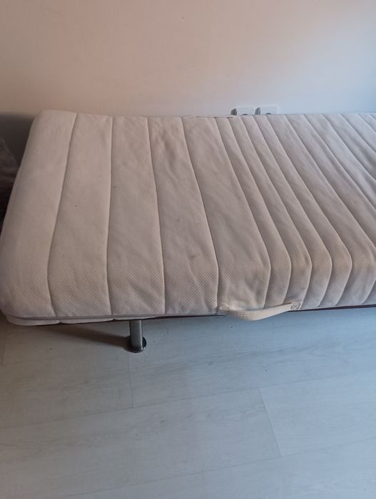 Cama de solteiro