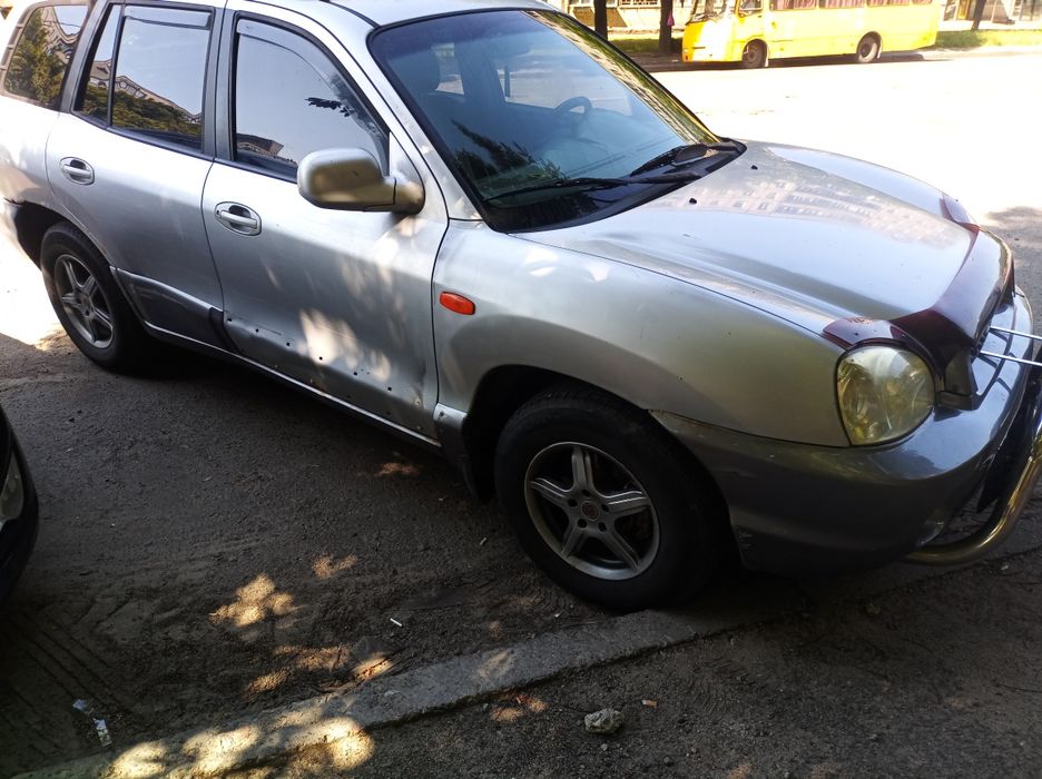 Продам хундай сантафе 2002 р, 2.4 бенз, механіка