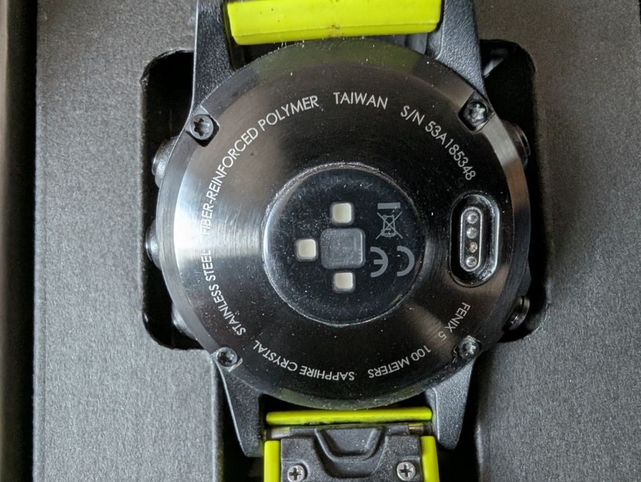 Garmin Fenix 5 sapphire edition premium Multisport gps watch