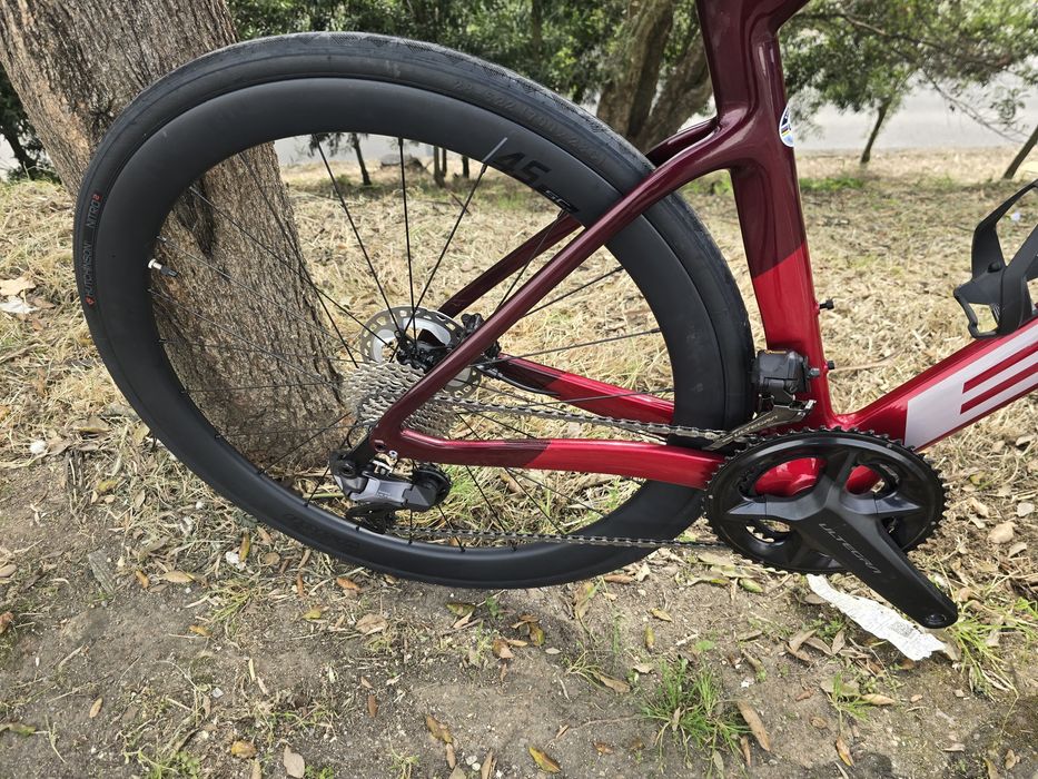 Bicicleta de carbono ultegra eletrico